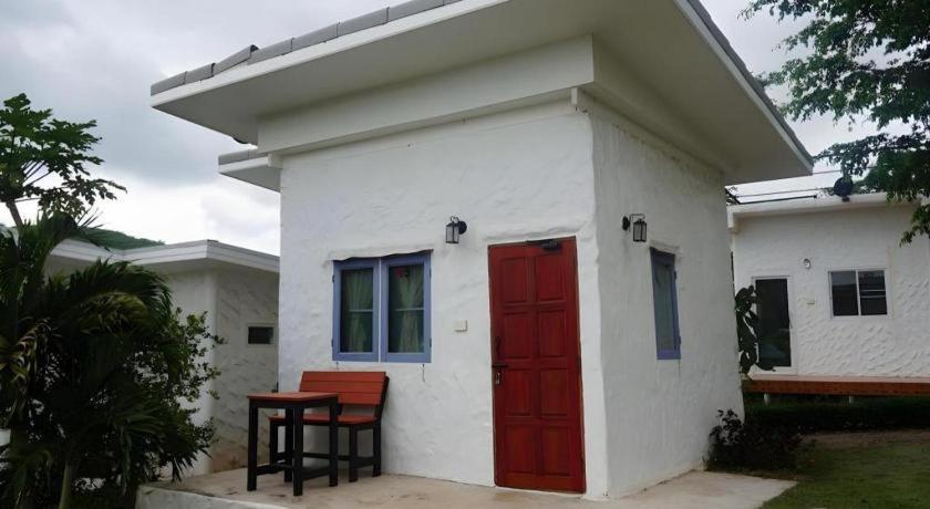 White Rock Resort Pakchong Exterior photo