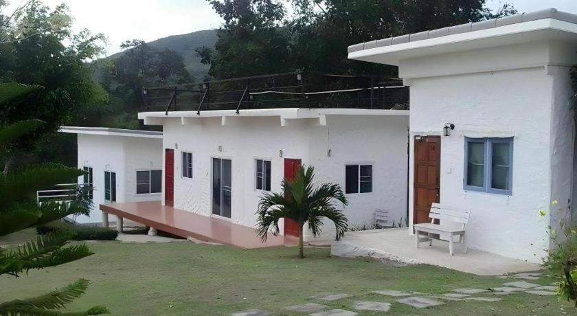 White Rock Resort Pakchong Exterior photo